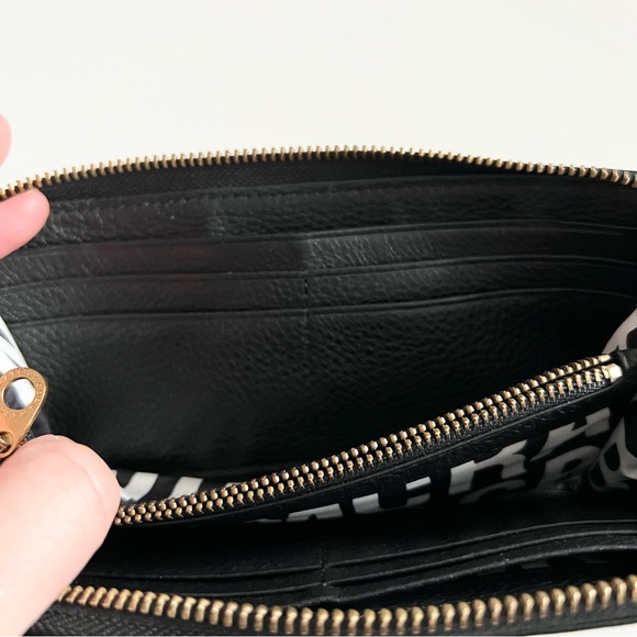 MARC by Marc Jacobs Black Leather Black Wallet - Picture 6 of 12